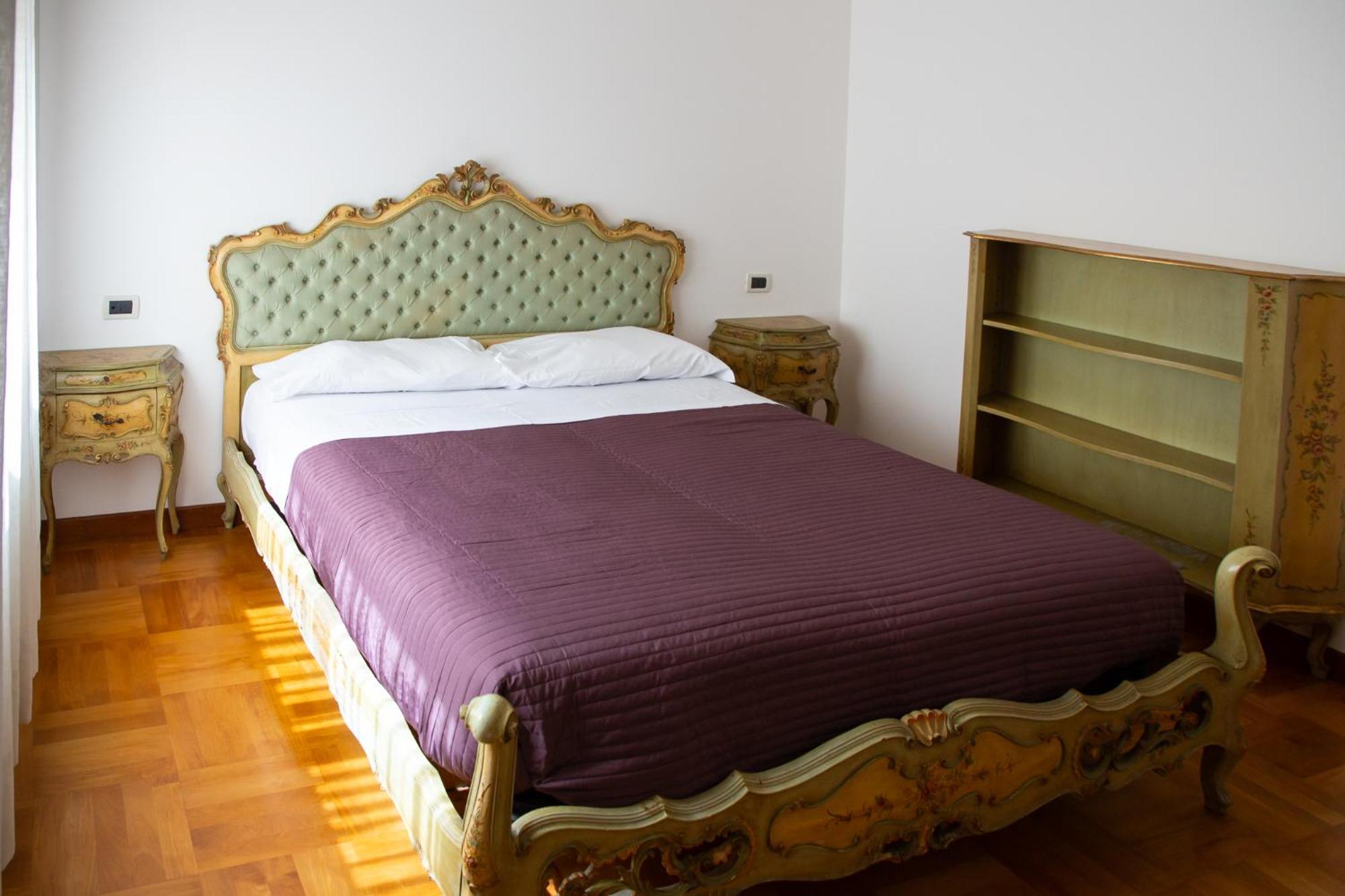 Apartment Di Ale Elegant House *